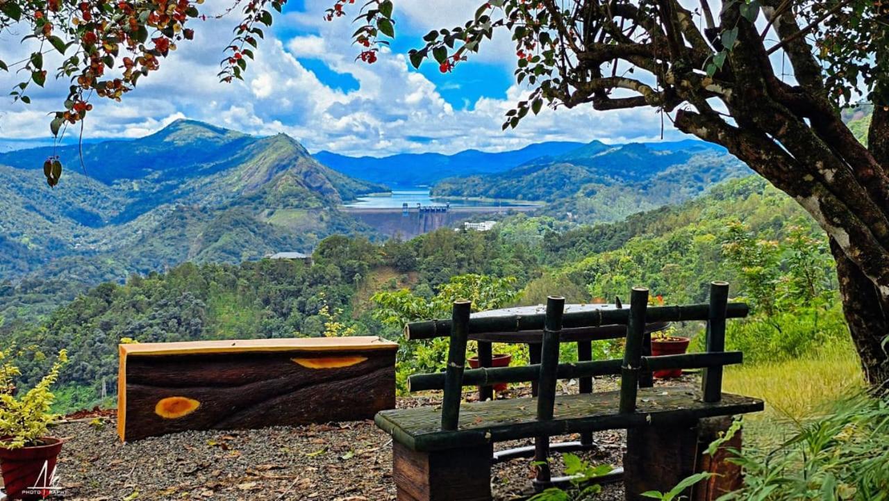 Idukki Dam View Resort Kültér fotó